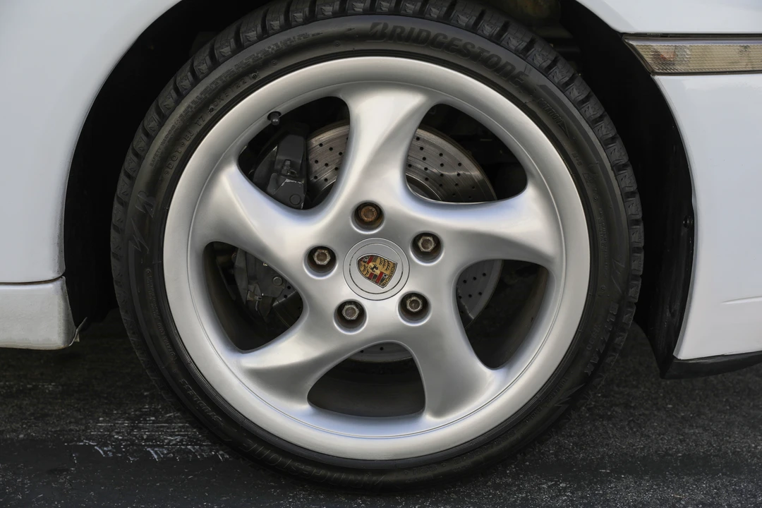 1999 Porsche 996 Carrera - Image 24 of 31