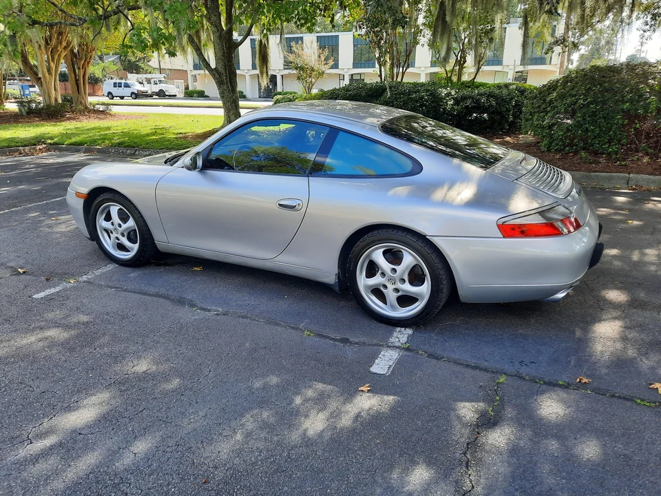 1999 Porsche 996 Carrera - Image 29 of 31