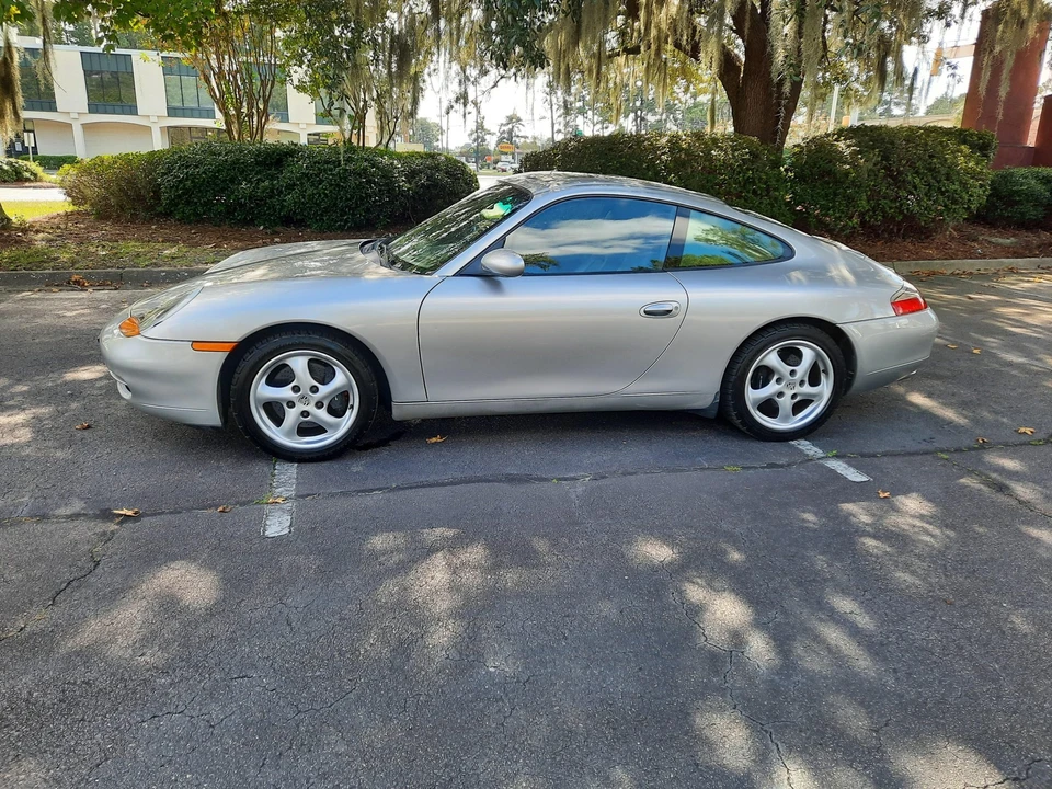 1999 Porsche 996 Carrera - Image 26 of 31