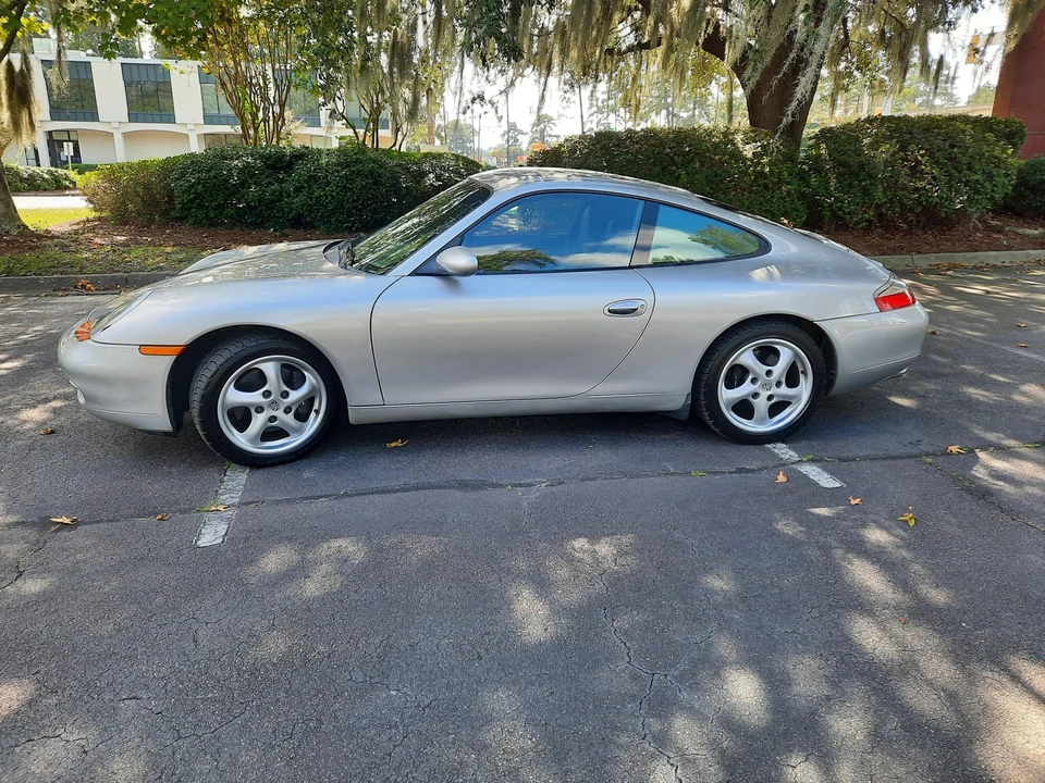 1999 Porsche 996 Carrera - Image 22 of 31