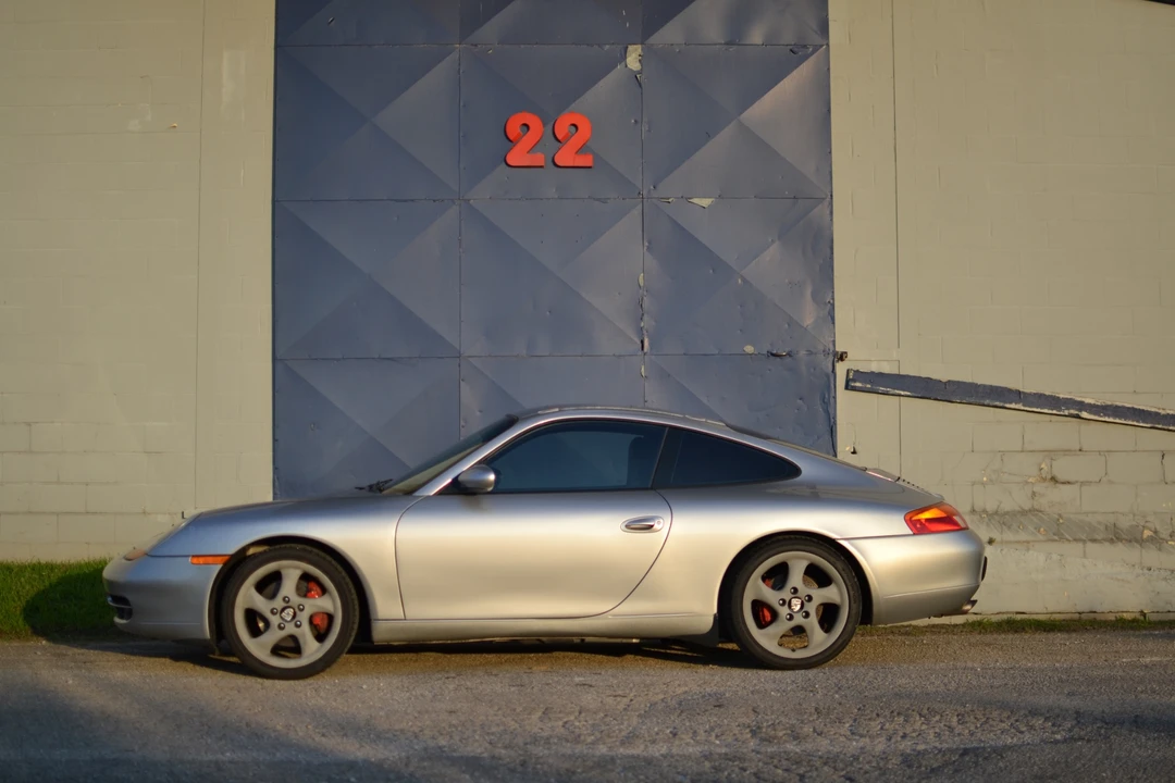 1999 Porsche 996 Carrera - Image 13 of 31