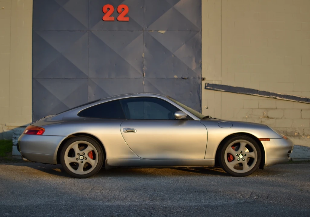 1999 Porsche 996 Carrera - Image 9 of 31