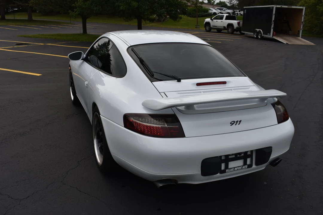 1999 Porsche 996 Carrera - Image 26 of 31