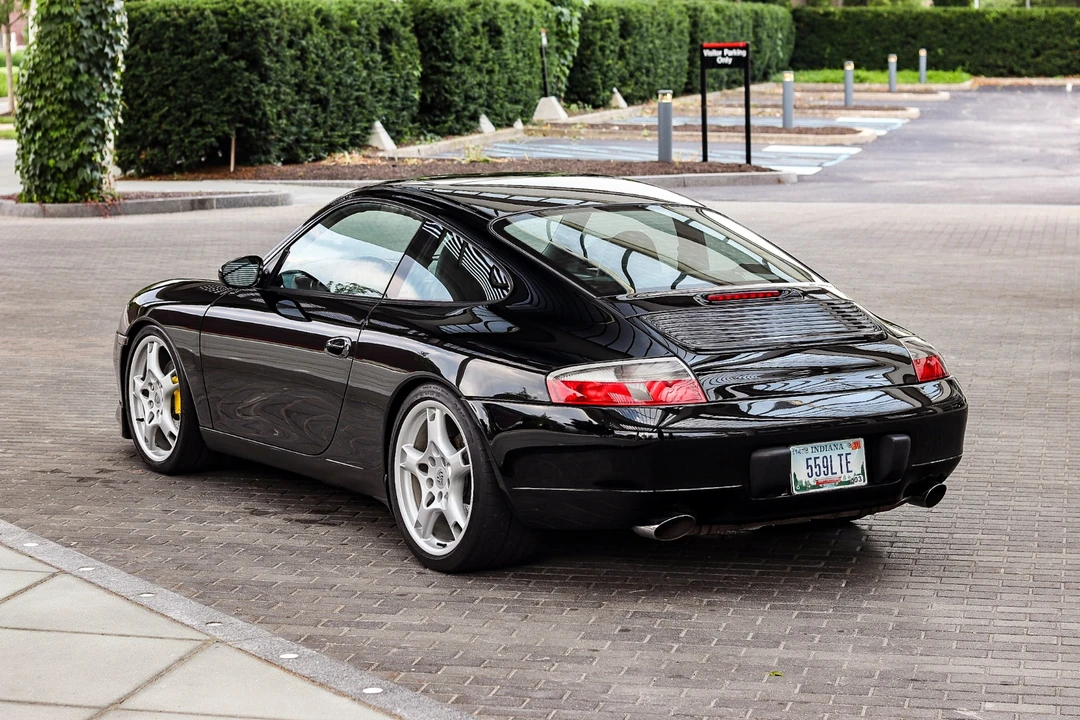 1999 Porsche 996 Carrera - Image 11 of 31