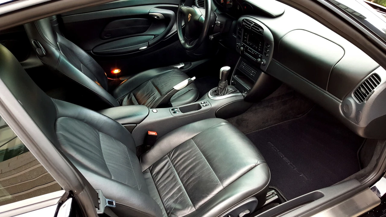 1999 Porsche 996 Carrera - Image 24 of 31