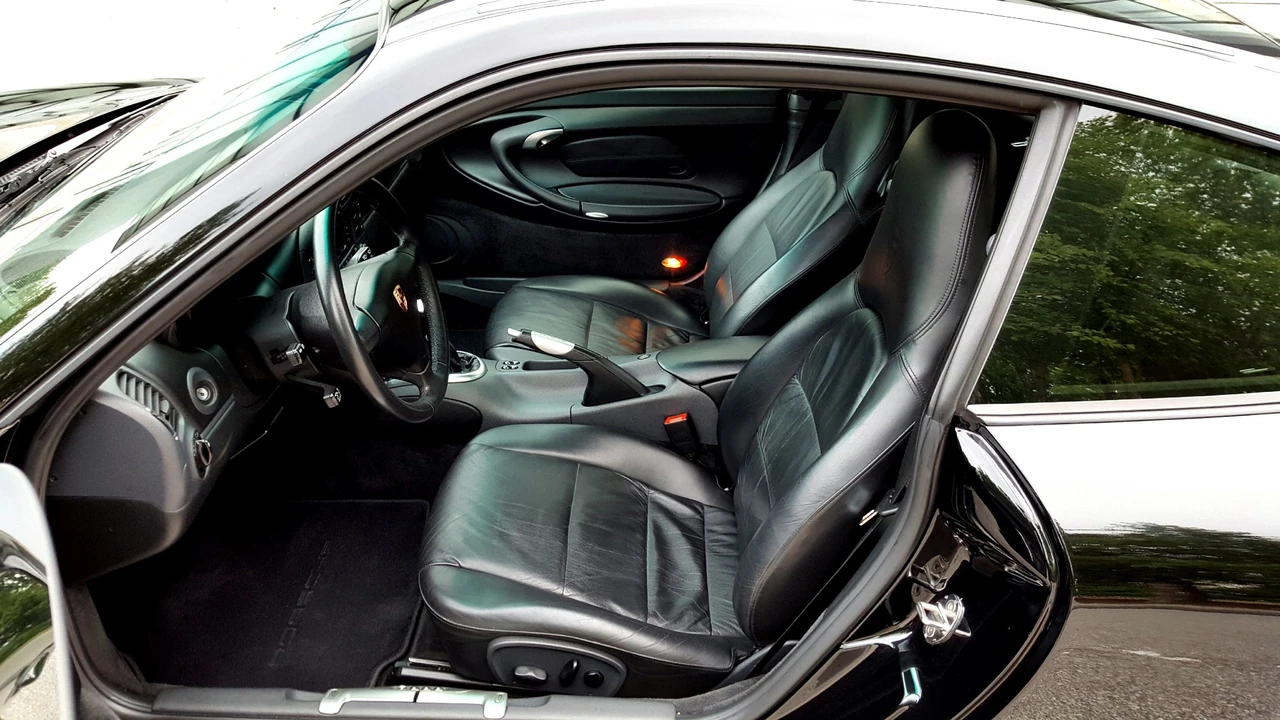 1999 Porsche 996 Carrera - Image 21 of 31
