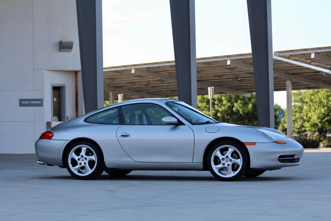 1999 Porsche 996 Carrera - Image 20 of 31