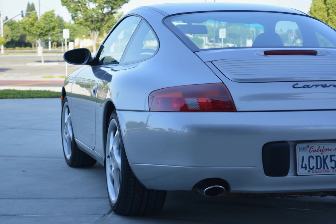 1999 Porsche 996 Carrera - Image 14 of 31