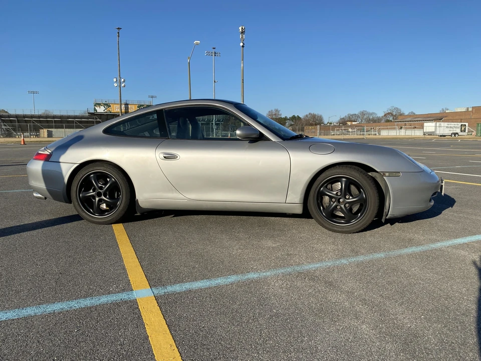 1999 Porsche 996 Carrera - Image 16 of 31