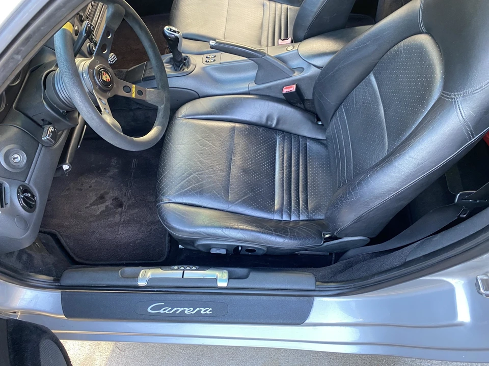 1999 Porsche 996 Carrera - Image 26 of 31