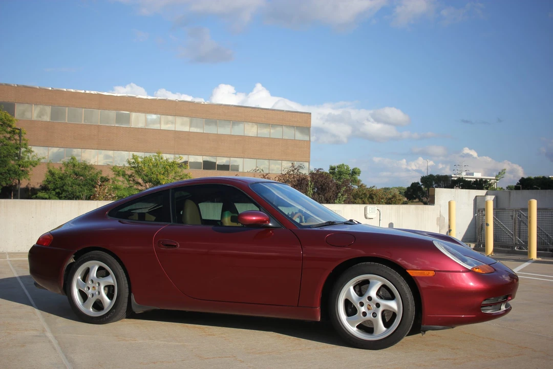 1999 Porsche 996 Carrera - Image 14 of 31