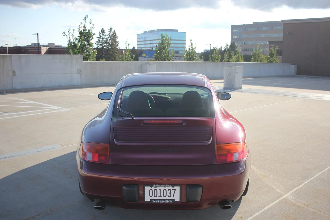 1999 Porsche 996 Carrera - Image 28 of 31