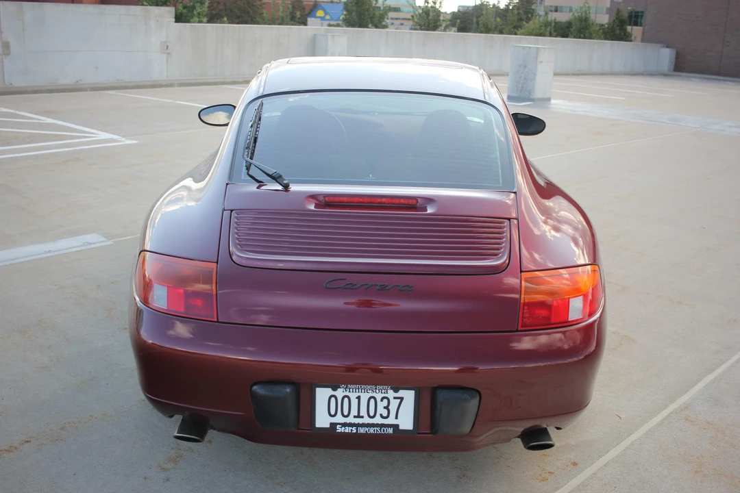 1999 Porsche 996 Carrera - Image 26 of 31