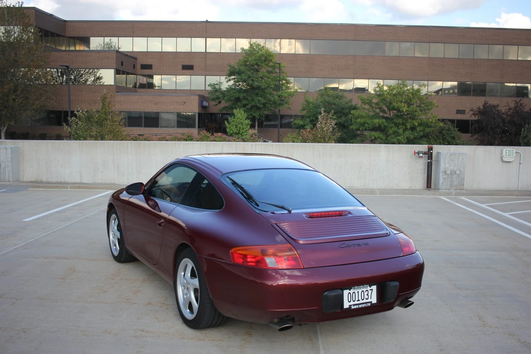 1999 Porsche 996 Carrera - Image 29 of 31
