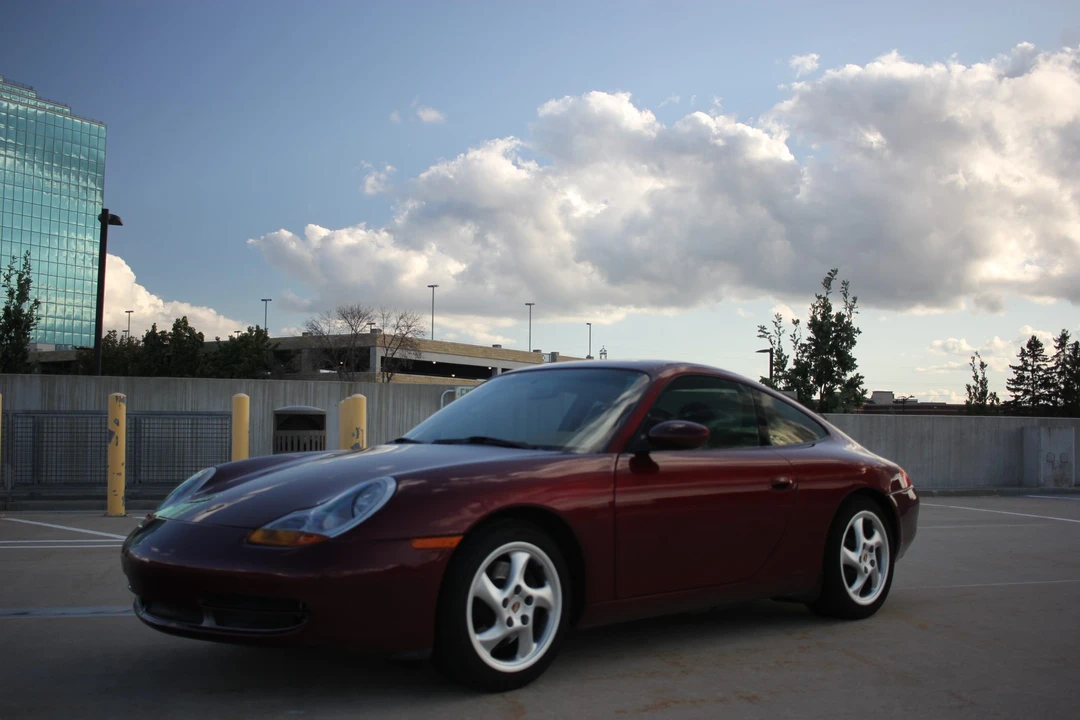 1999 Porsche 996 Carrera - Image 8 of 31