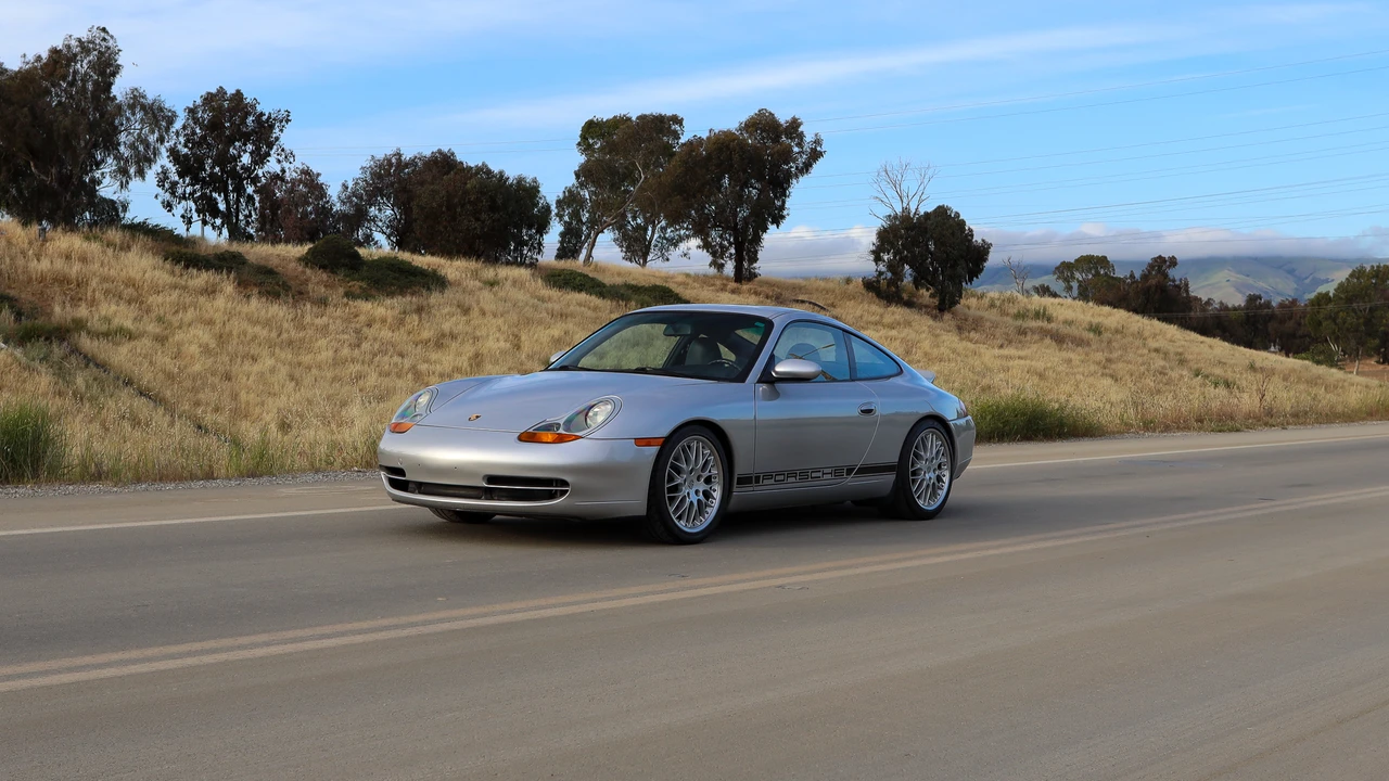1999 Porsche 996 Carrera - Image 30 of 31