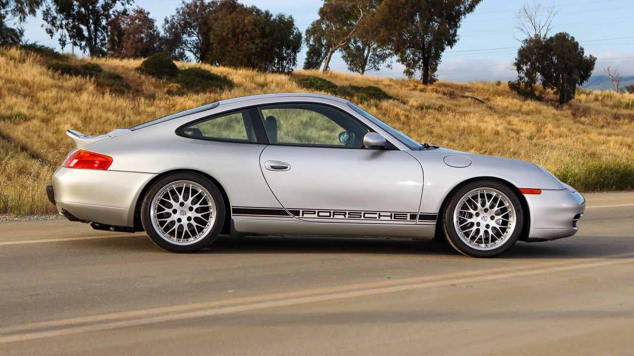 1999 Porsche 996 Carrera - Image 8 of 31