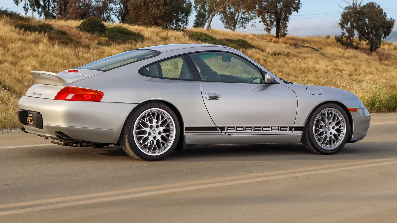 1999 Porsche 996 Carrera - Image 12 of 31