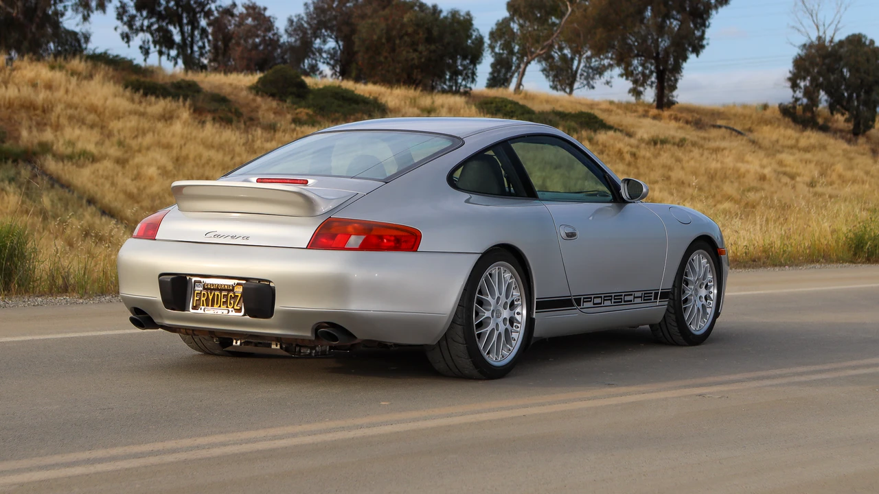 1999 Porsche 996 Carrera - Image 14 of 31