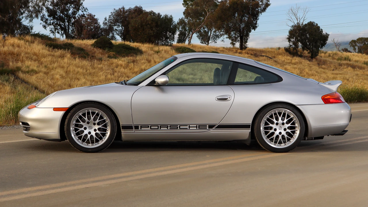 1999 Porsche 996 Carrera - Image 24 of 31