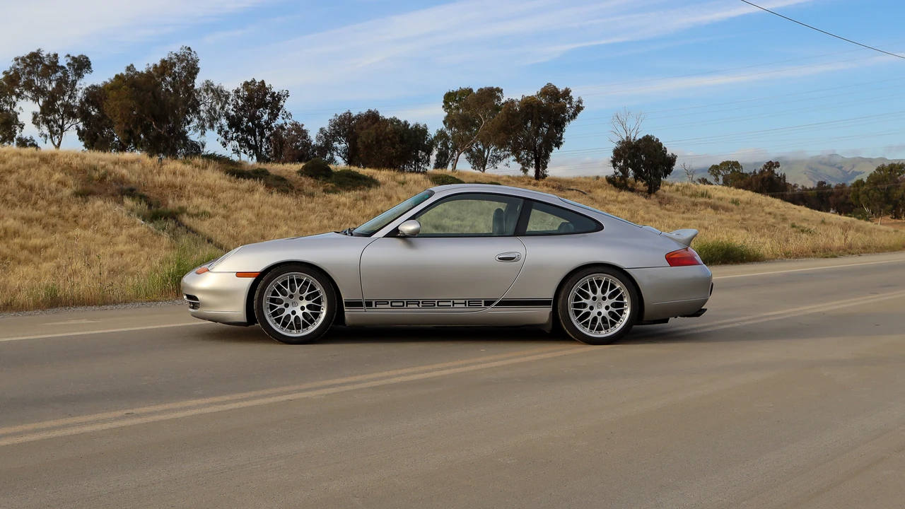 1999 Porsche 996 Carrera - Image 22 of 31