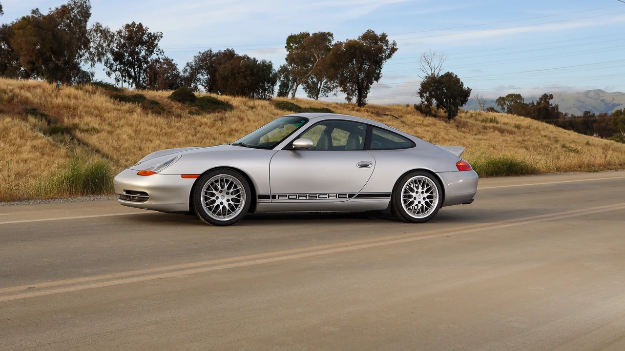 1999 Porsche 996 Carrera - Image 23 of 31