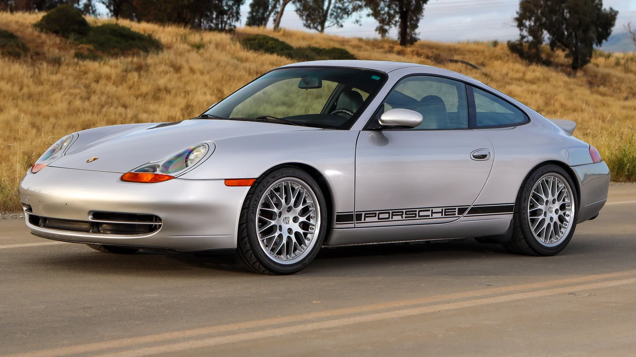 1999 Porsche 996 Carrera - Image 26 of 31