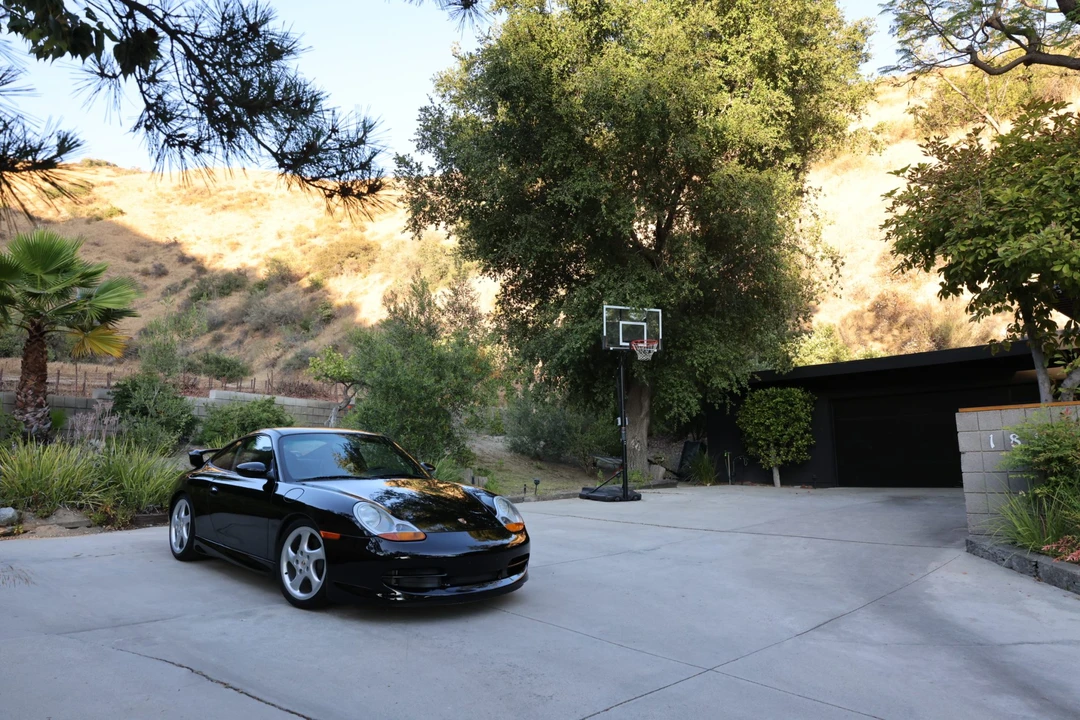 1999 Porsche 996 Carrera - Image 22 of 31