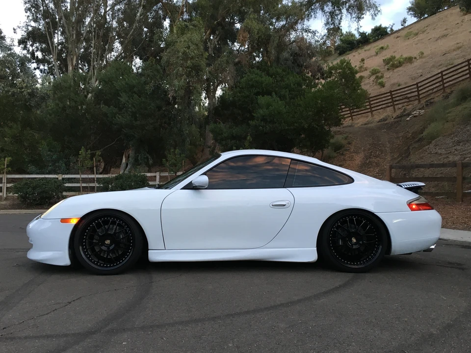 1999 Porsche 996 Carrera - Image 10 of 31