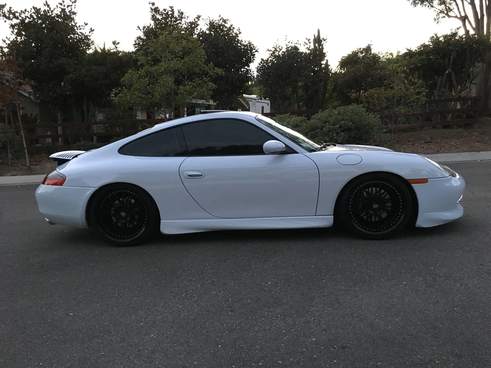 1999 Porsche 996 Carrera - Image 11 of 31