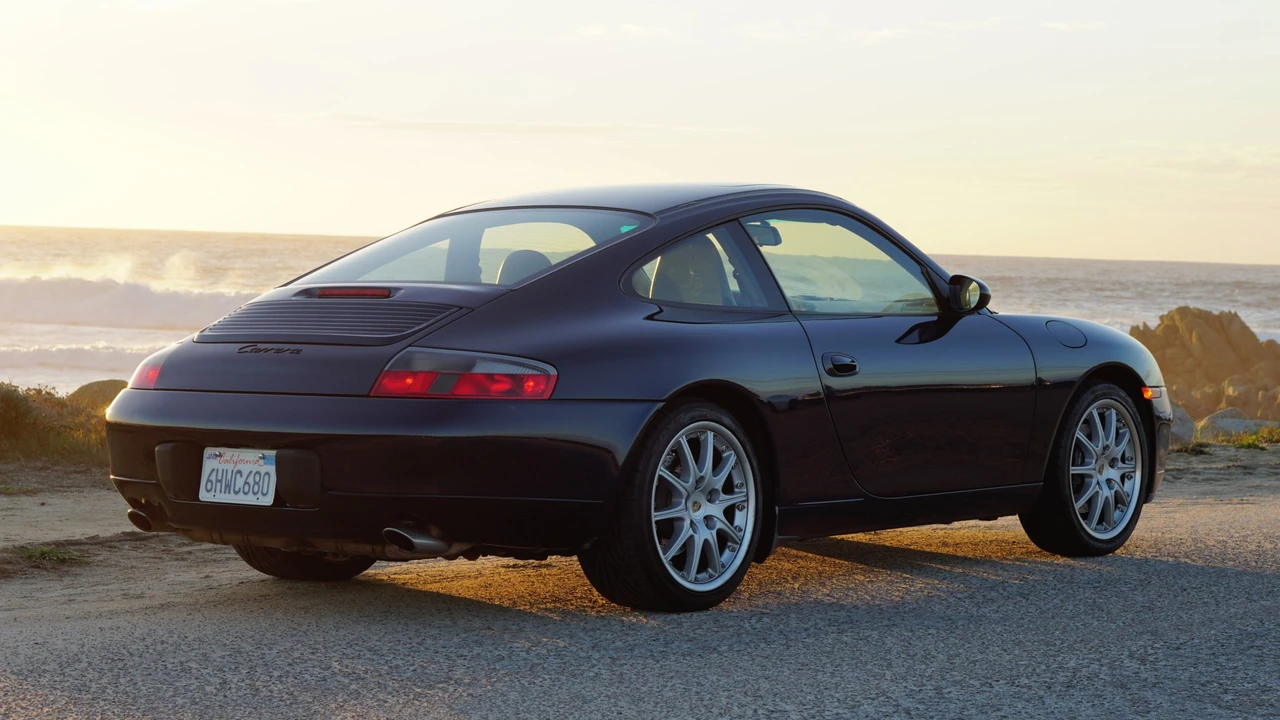 1999 Porsche 996 Carrera - Image 8 of 31