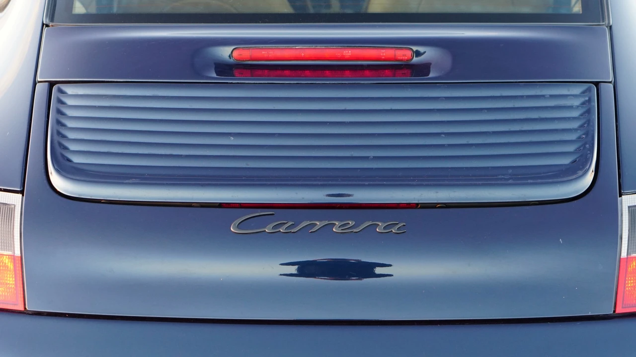 1999 Porsche 996 Carrera - Image 26 of 31