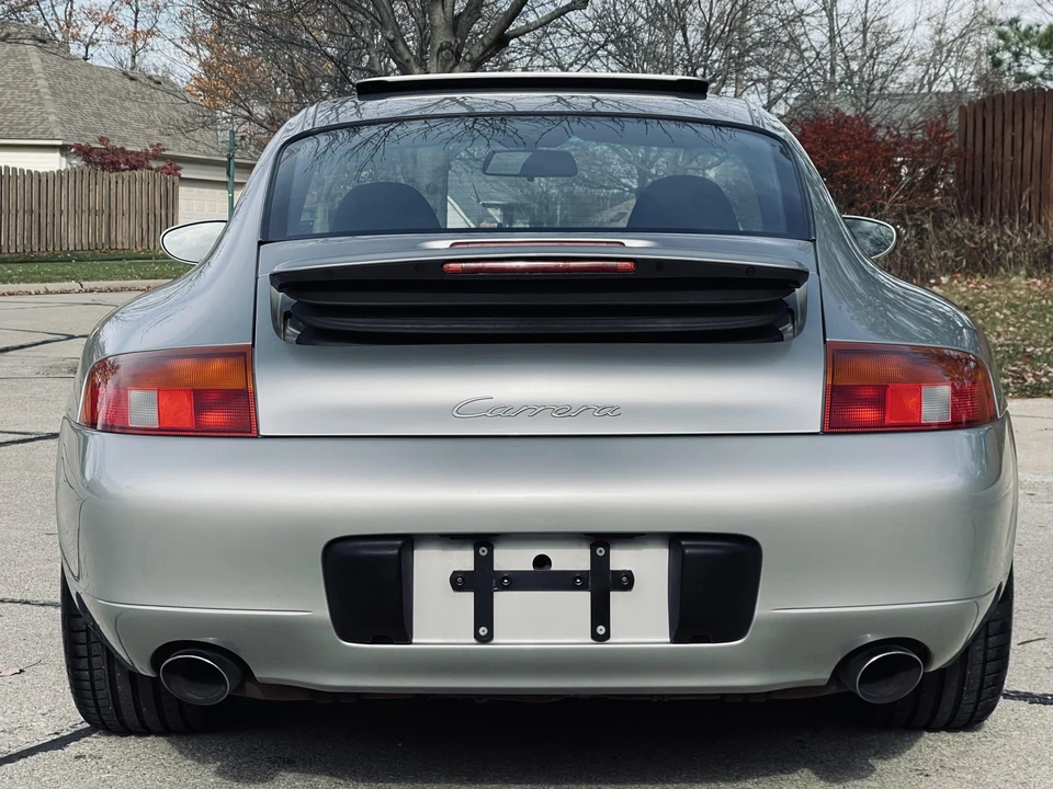 1999 Porsche 996 Carrera - Image 17 of 31