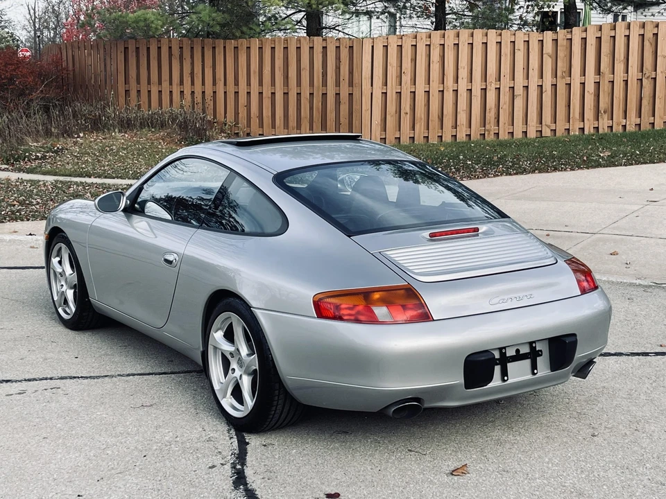1999 Porsche 996 Carrera - Image 9 of 31