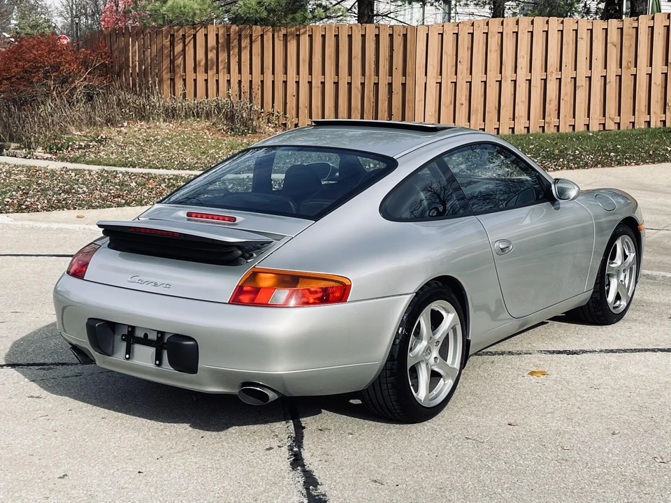 1999 Porsche 996 Carrera - Image 20 of 31
