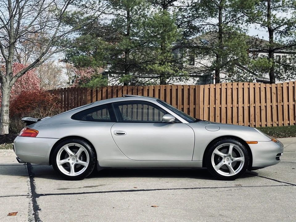 1999 Porsche 996 Carrera - Image 23 of 31