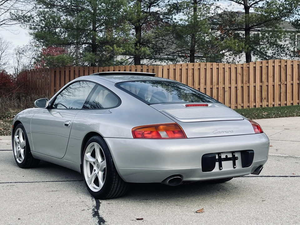 1999 Porsche 996 Carrera - Image 11 of 31