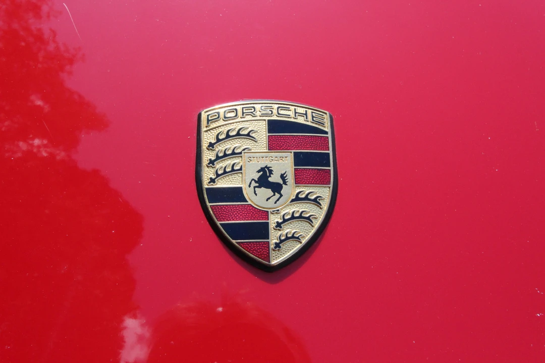 1999 Porsche 996 Carrera - Image 30 of 31