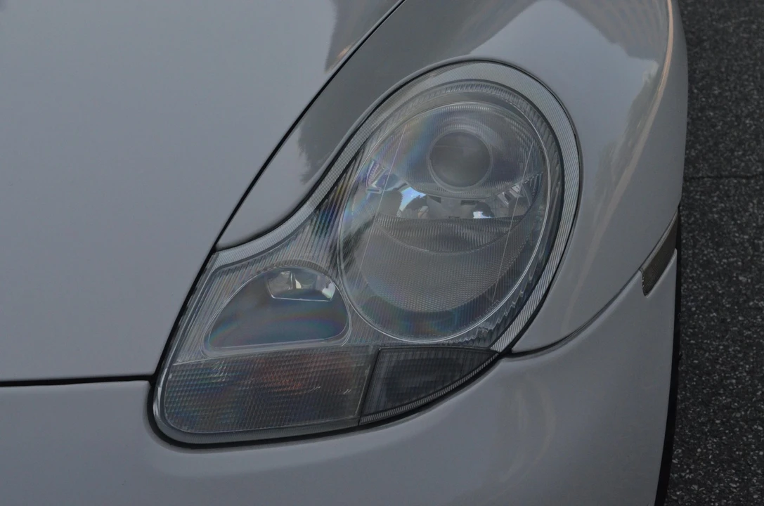 1999 Porsche 996 Carrera - Image 19 of 31
