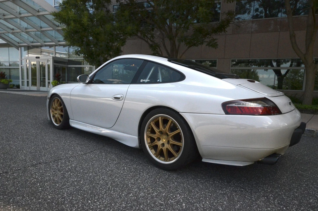 1999 Porsche 996 Carrera - Image 12 of 31