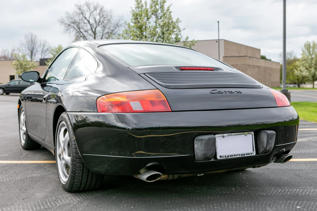 1999 Porsche 996 Carrera - Image 8 of 31