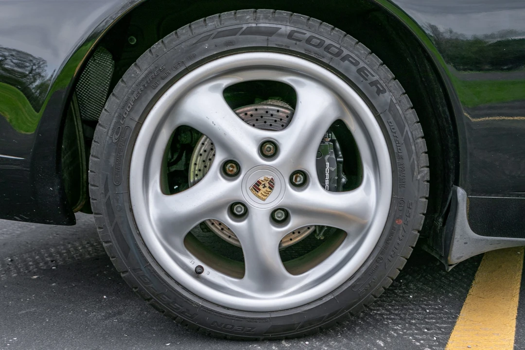 1999 Porsche 996 Carrera - Image 19 of 31
