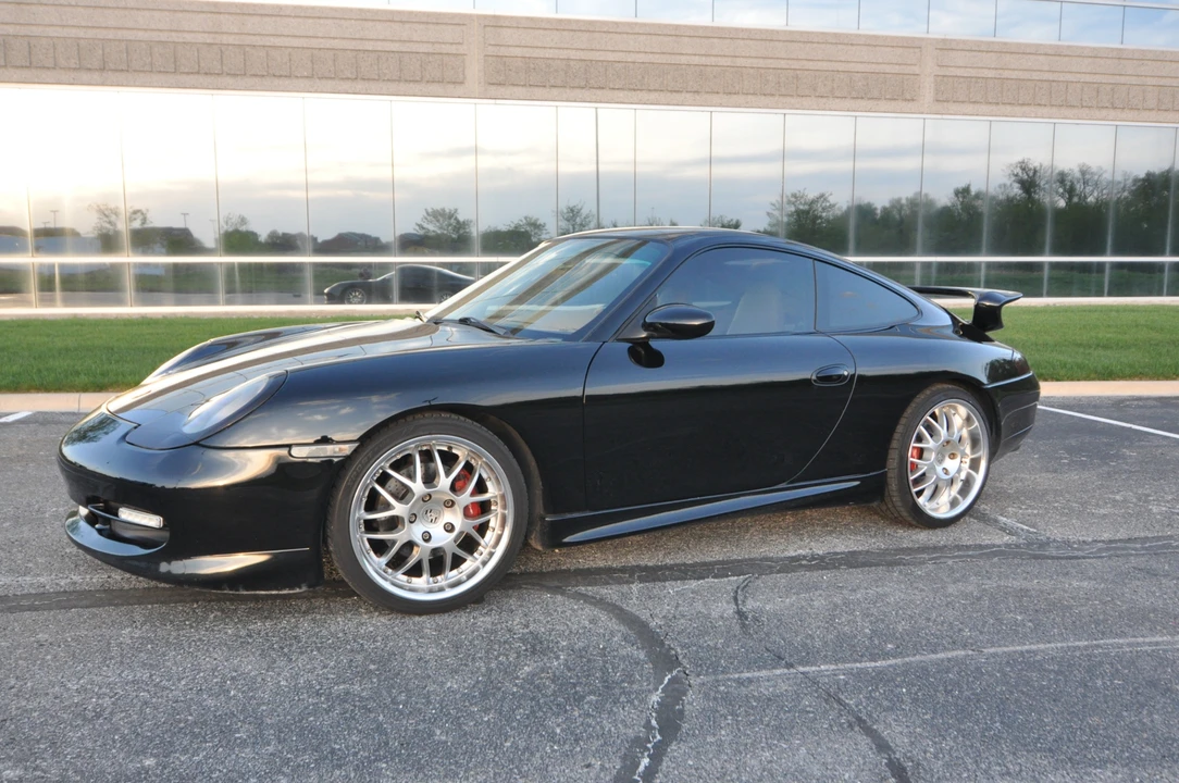 1999 Porsche 996 Carrera - Image 10 of 31