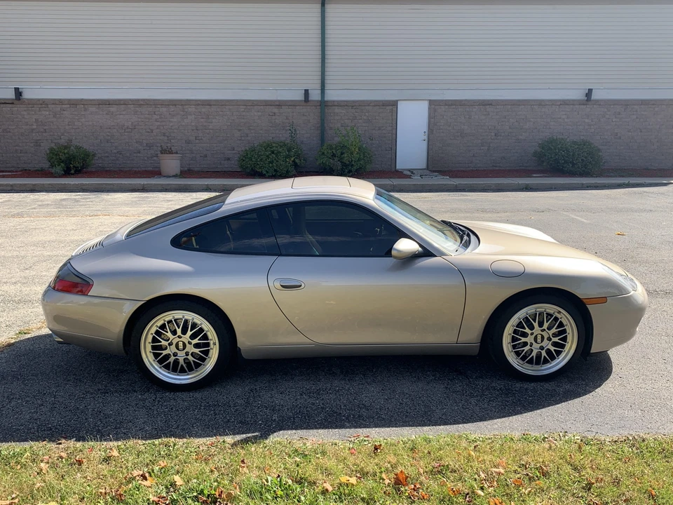 1999 Porsche 996 Carrera - Image 19 of 31