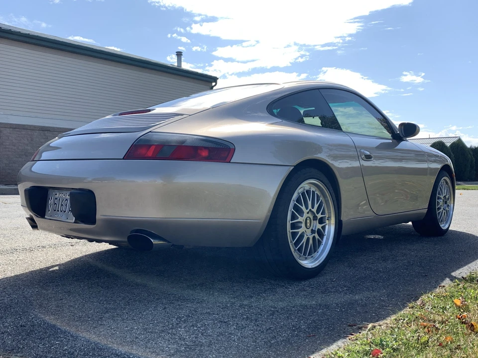 1999 Porsche 996 Carrera - Image 17 of 31