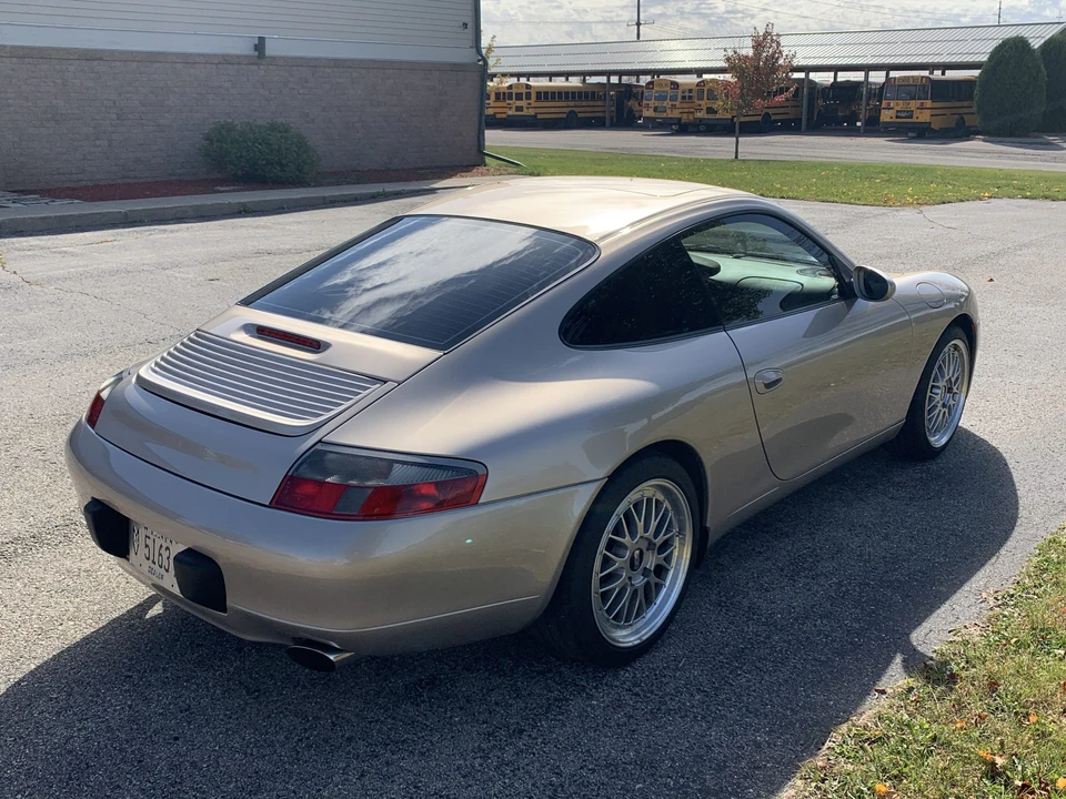 1999 Porsche 996 Carrera - Image 15 of 31