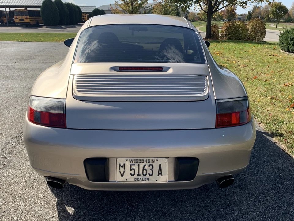 1999 Porsche 996 Carrera - Image 14 of 31