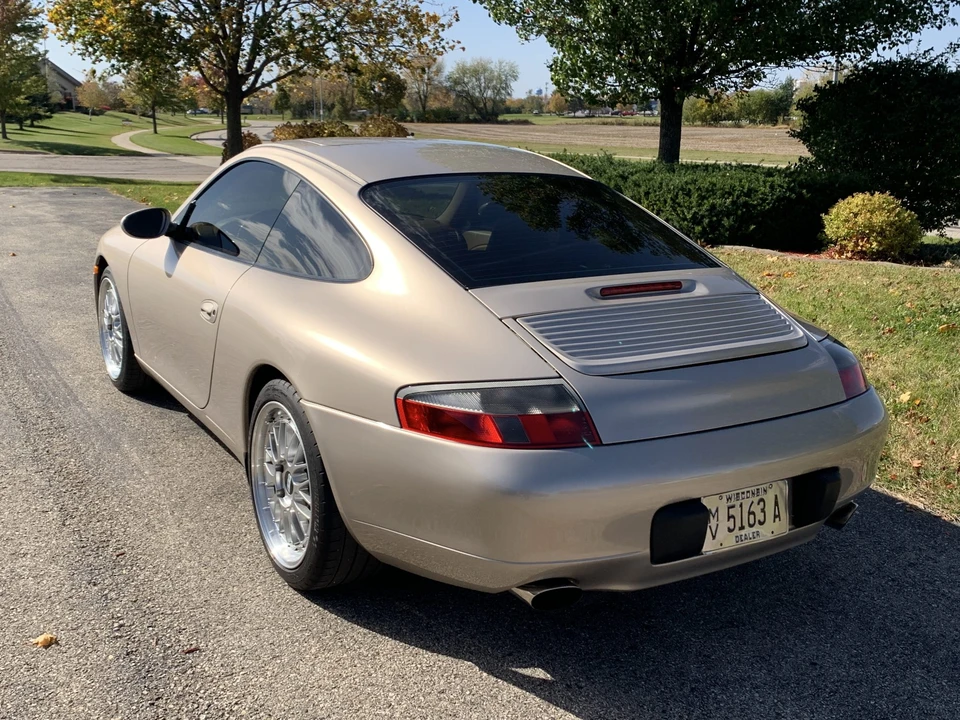 1999 Porsche 996 Carrera - Image 12 of 31