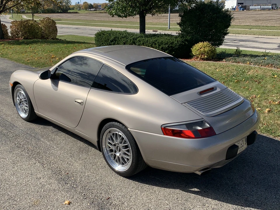 1999 Porsche 996 Carrera - Image 10 of 31