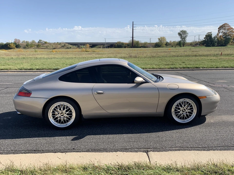 1999 Porsche 996 Carrera - Image 20 of 31